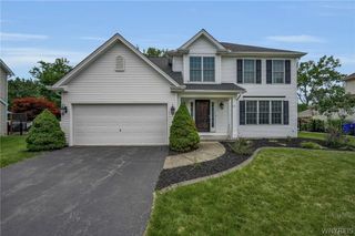 43 Caldwell Drive, West Seneca, NY 14224