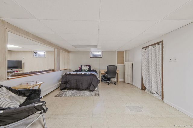 23 Foxboro Avenue, Farmingville, NY 11738