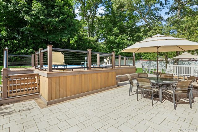 23 Foxboro Avenue, Farmingville, NY 11738