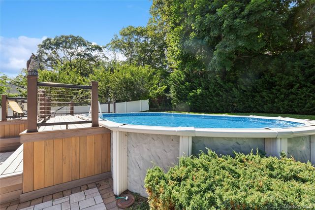 23 Foxboro Avenue, Farmingville, NY 11738