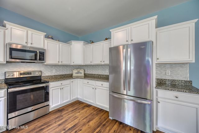40 Thatcher Drive, Rocky Point, NC 28457