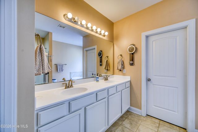 40 Thatcher Drive, Rocky Point, NC 28457