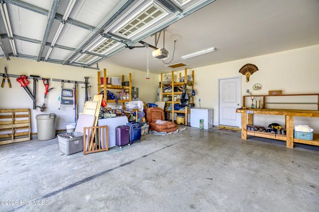 40 Thatcher Drive, Rocky Point, NC 28457