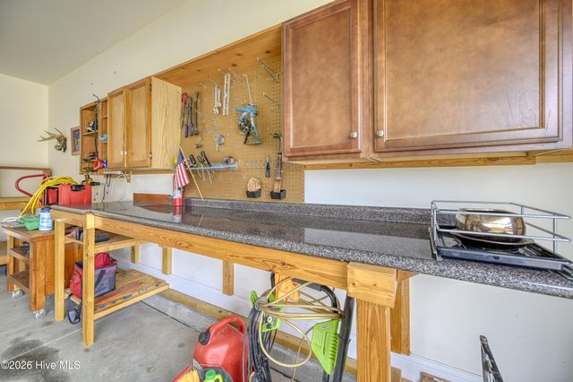 40 Thatcher Drive, Rocky Point, NC 28457