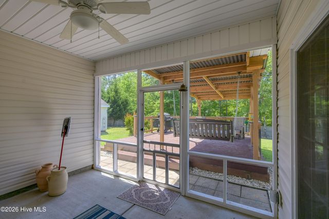 40 Thatcher Drive, Rocky Point, NC 28457