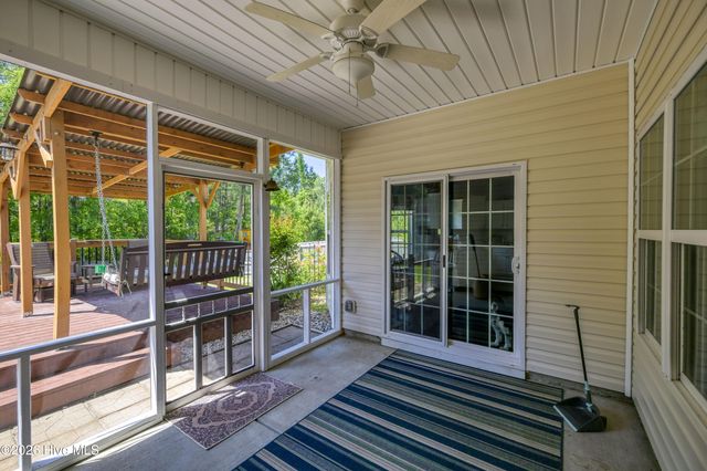 40 Thatcher Drive, Rocky Point, NC 28457