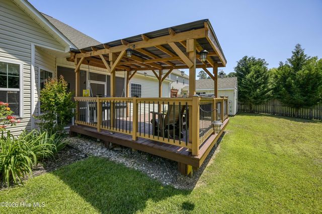 40 Thatcher Drive, Rocky Point, NC 28457