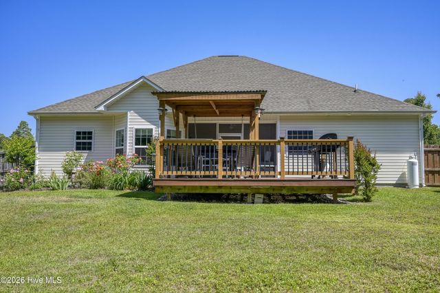 40 Thatcher Drive, Rocky Point, NC 28457