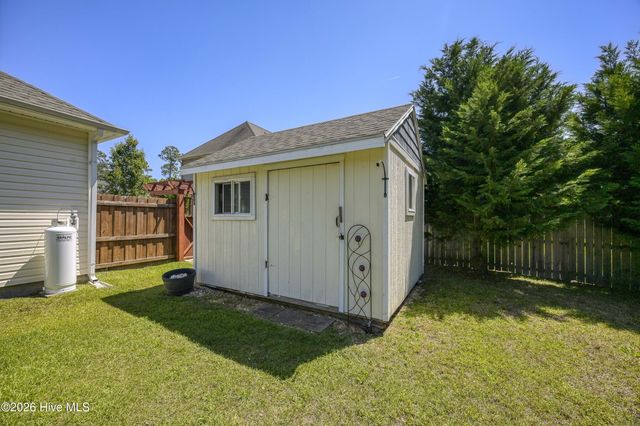 40 Thatcher Drive, Rocky Point, NC 28457