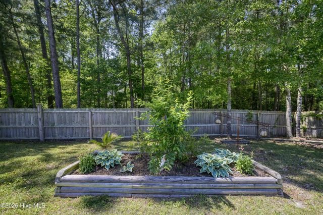40 Thatcher Drive, Rocky Point, NC 28457