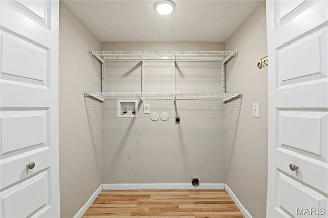 426 Darst Road, Ferguson, MO 63135