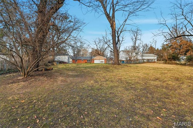426 Darst Road, Ferguson, MO 63135