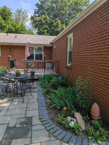 426 Darst Road, Ferguson, MO 63135