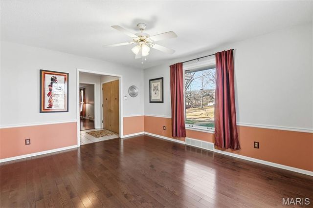 426 Darst Road, Ferguson, MO 63135