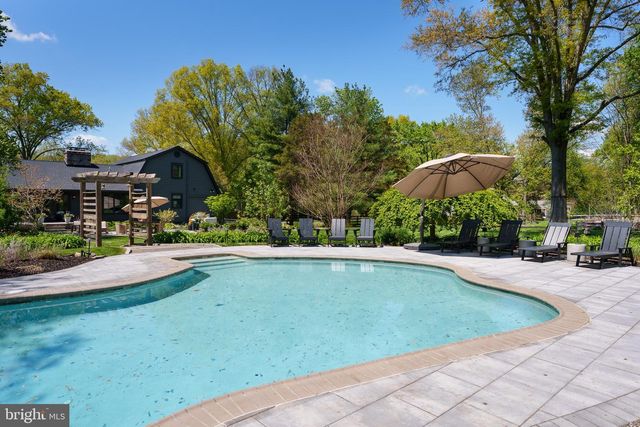 16 ALTA VISTA DR, Princeton, NJ 08540