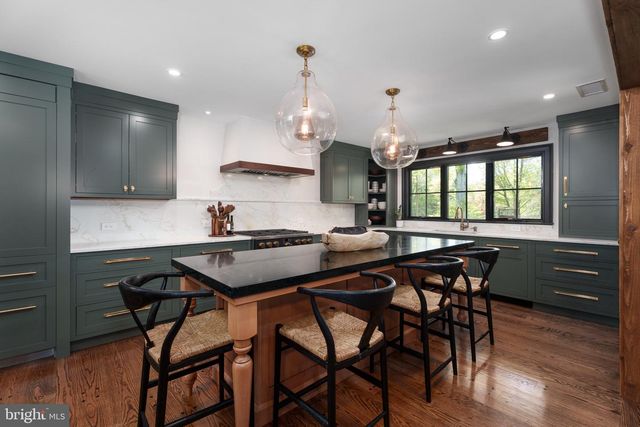 16 ALTA VISTA DR, Princeton, NJ 08540