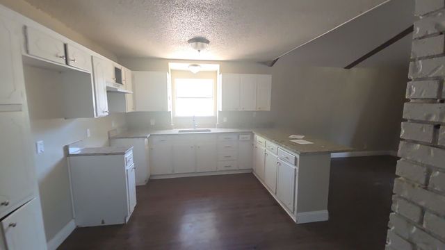 1301 Pelican Circle, Pelican Bay, TX 76020