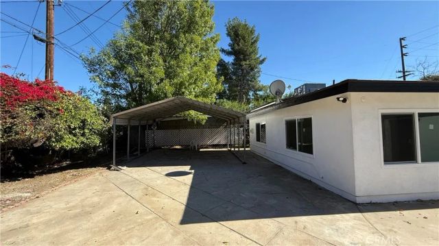 6677 Del Rosa Avenue, San Bernardino, CA 92404