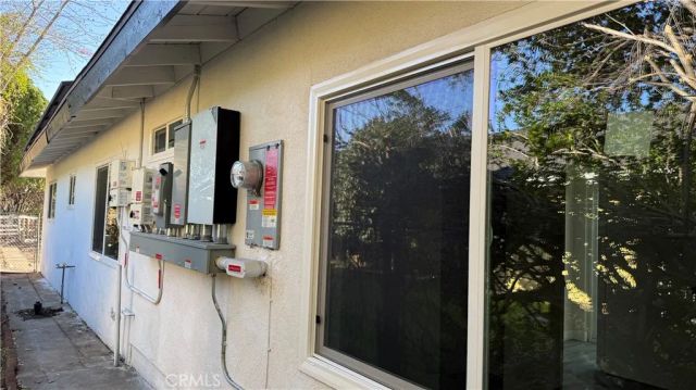 6677 Del Rosa Avenue, San Bernardino, CA 92404