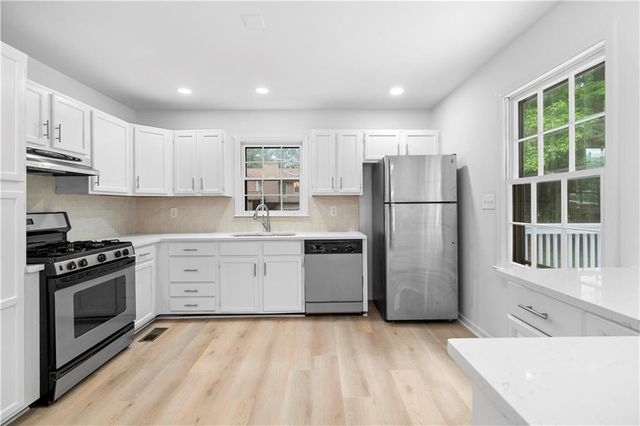 3456 Trooper Ridge NW, Acworth, GA 30101