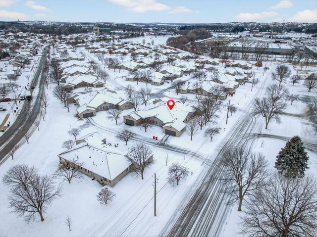 4833 31st Avenue NW, Rochester, MN 55901