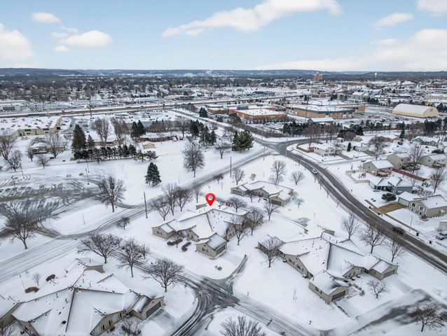 4833 31st Avenue NW, Rochester, MN 55901