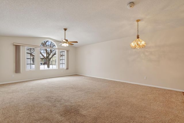 4833 31st Avenue NW, Rochester, MN 55901