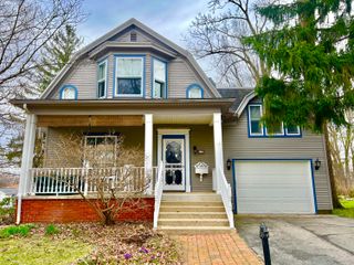 135 Budlong Street, Hillsdale City, MI 49242