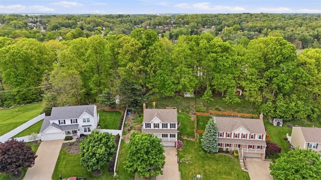 149 Stonewood Dr, Bethel Park, PA 15102