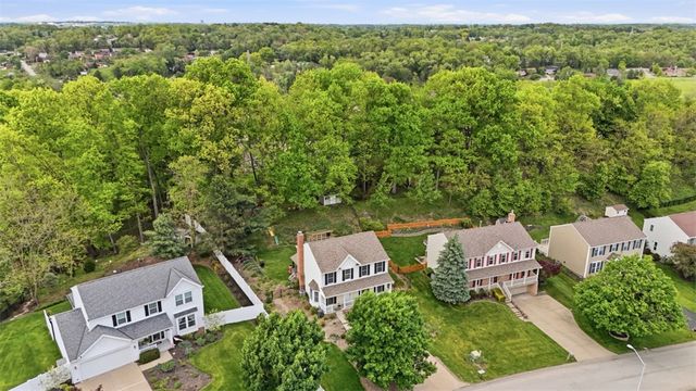 149 Stonewood Dr, Bethel Park, PA 15102