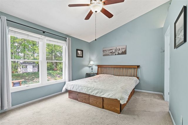 149 Stonewood Dr, Bethel Park, PA 15102