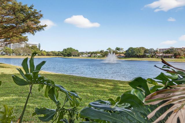 3200 N Course Lane 116, Pompano Beach, FL 33069