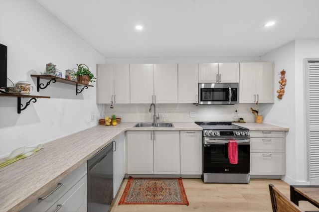 3200 N Course Lane 116, Pompano Beach, FL 33069