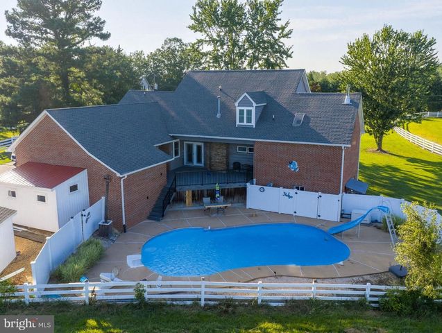 27472 STRAWBERRY HILL RD, Rhoadesville, VA 22542