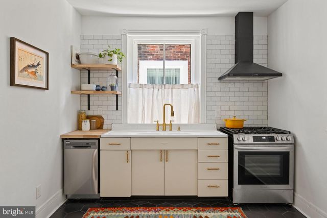 5110 GREENE ST, Philadelphia, PA 19144