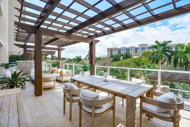 200 SE Mizner Boulevard 308, Boca Raton, FL 33432