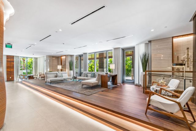 200 SE Mizner Boulevard 308, Boca Raton, FL 33432