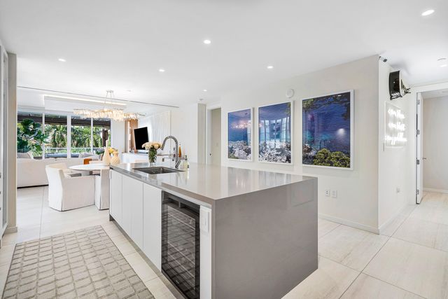 200 SE Mizner Boulevard 308, Boca Raton, FL 33432