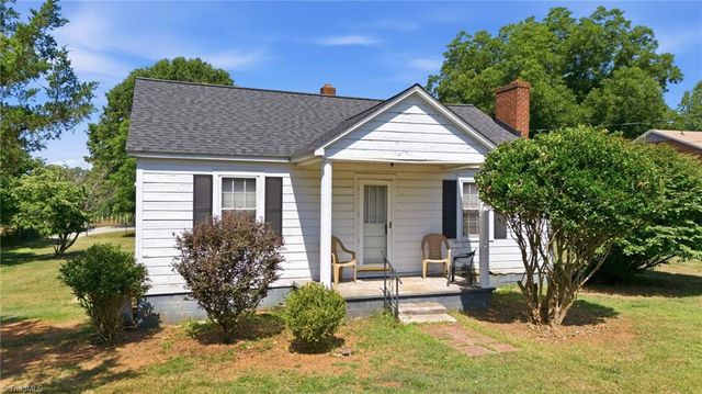 3838 Old Lexington Road, Winston-salem, NC 27107