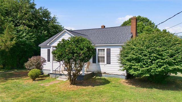 3838 Old Lexington Road, Winston-salem, NC 27107