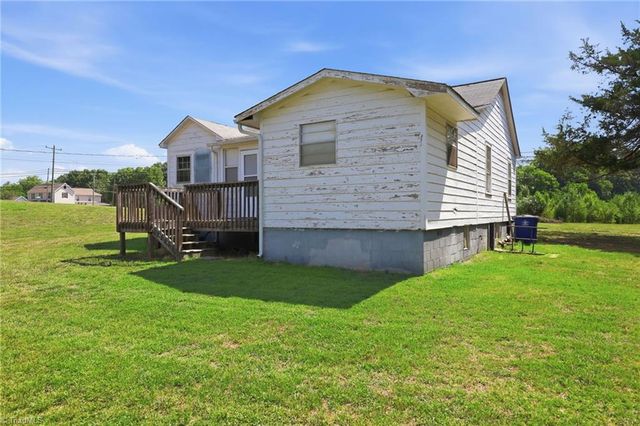 3838 Old Lexington Road, Winston-salem, NC 27107