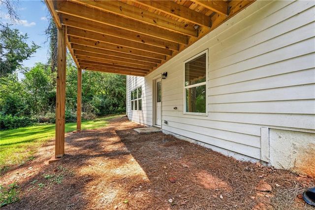 2126 Seavey Drive, Decatur, GA 30032