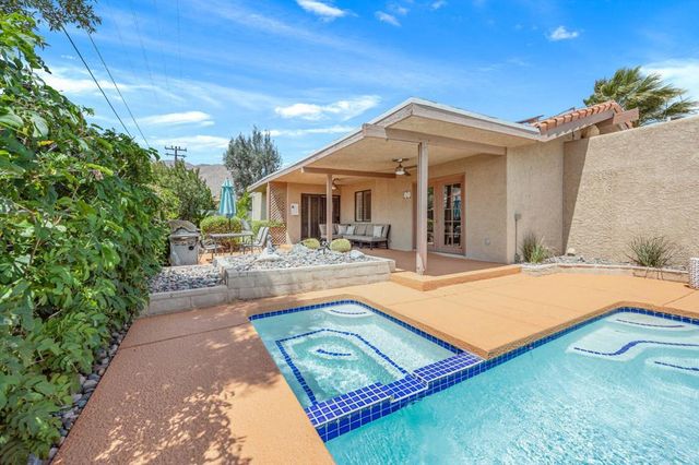 377 Cabrillo Road, Palm Springs, CA 92262