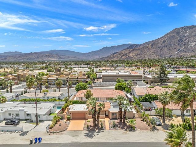 377 Cabrillo Road, Palm Springs, CA 92262