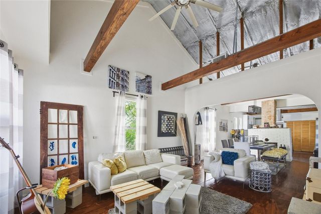 515 E FLORIBRASKA AVENUE, Tampa, FL 33603