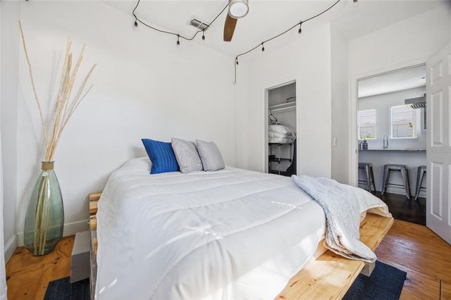 515 E FLORIBRASKA AVENUE, Tampa, FL 33603