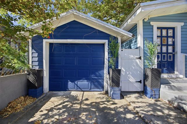 515 E FLORIBRASKA AVENUE, Tampa, FL 33603