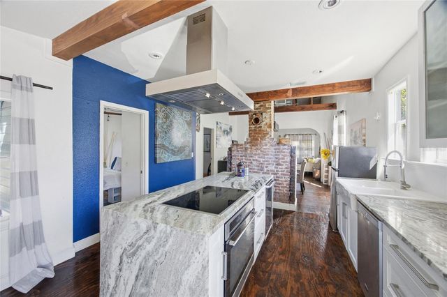 515 E FLORIBRASKA AVENUE, Tampa, FL 33603