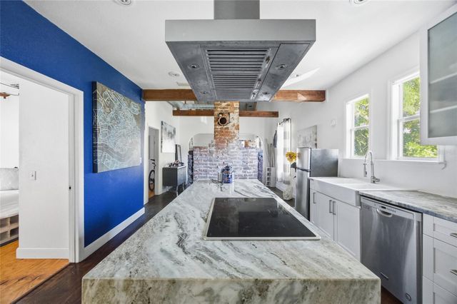 515 E FLORIBRASKA AVENUE, Tampa, FL 33603