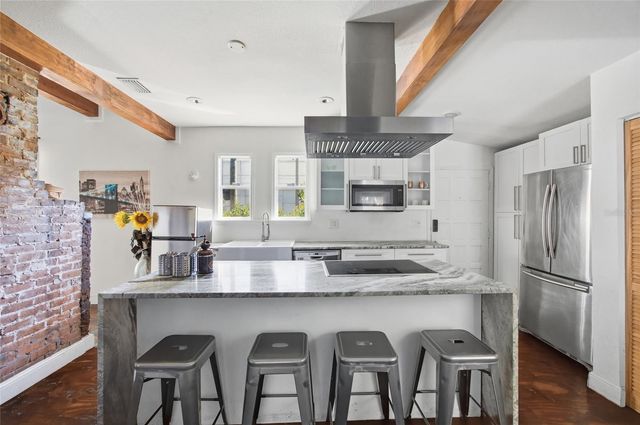 515 E FLORIBRASKA AVENUE, Tampa, FL 33603